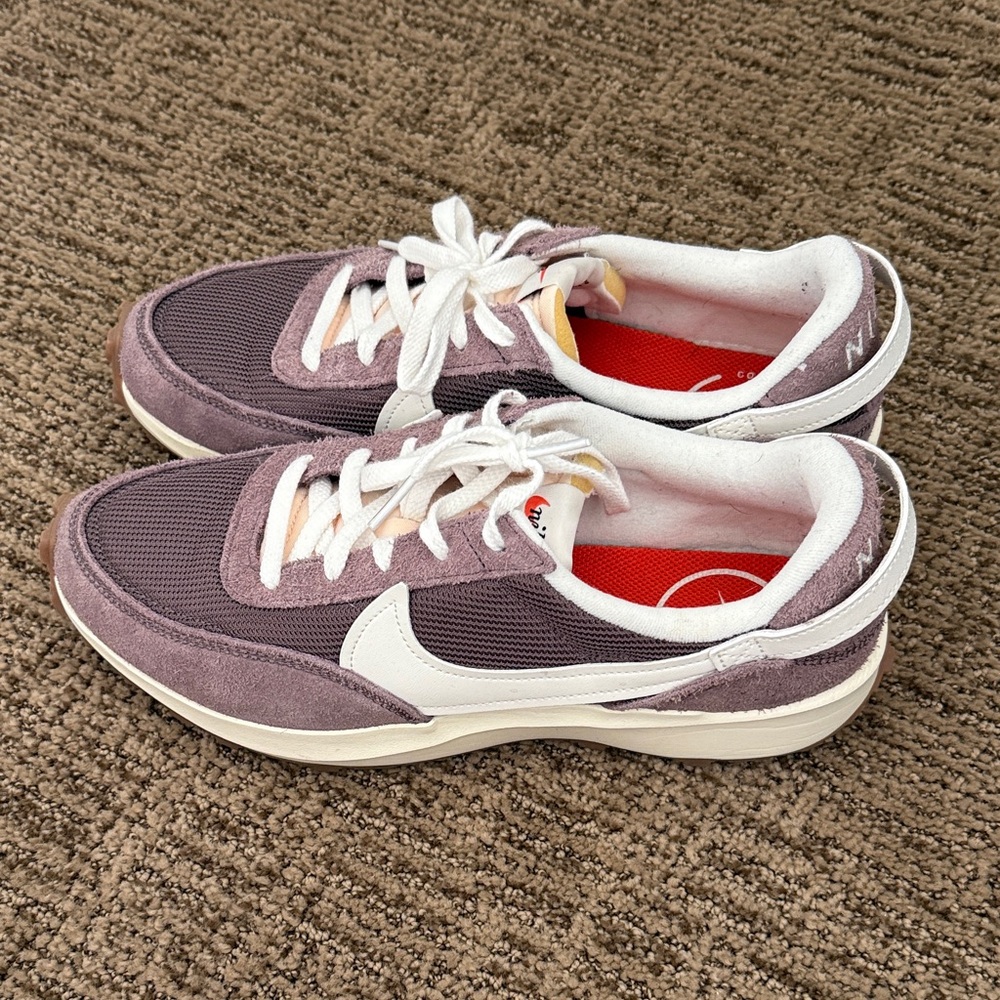 Nike Women's Waffle Debut Retro Sneakers